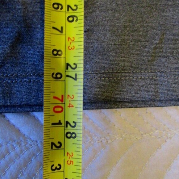 uniqlo T-Shirt - Picture 4 of 5